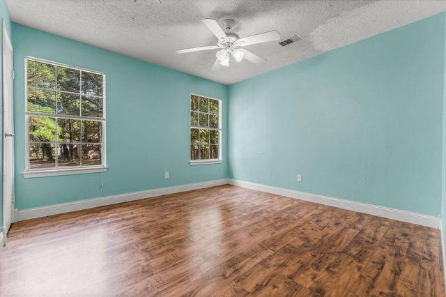 2015 E Lacey Oak Circle, The Woodlands, TX 77380