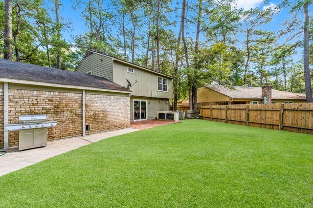 2015 E Lacey Oak Circle, The Woodlands, TX 77380