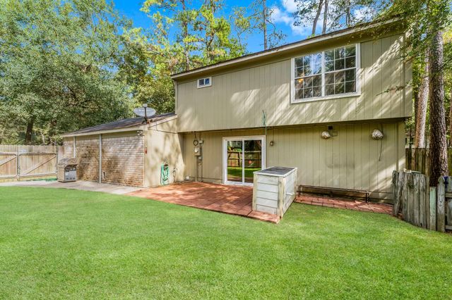 2015 E Lacey Oak Circle, The Woodlands, TX 77380