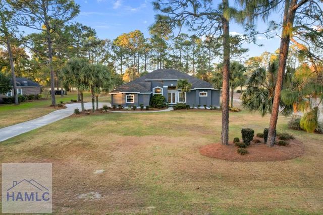 49 Pine Forest Drive, Jesup, GA 31546