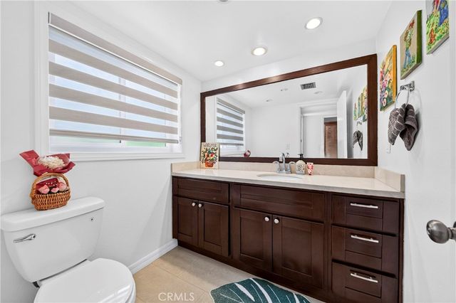 3130 Montrose Avenue 106, La Crescenta, CA 91214