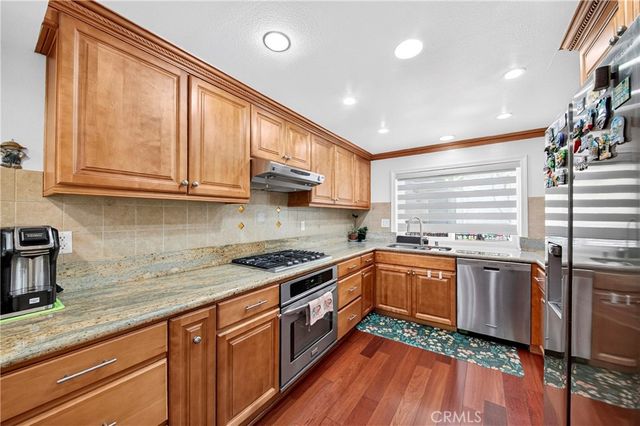 3130 Montrose Avenue 106, La Crescenta, CA 91214