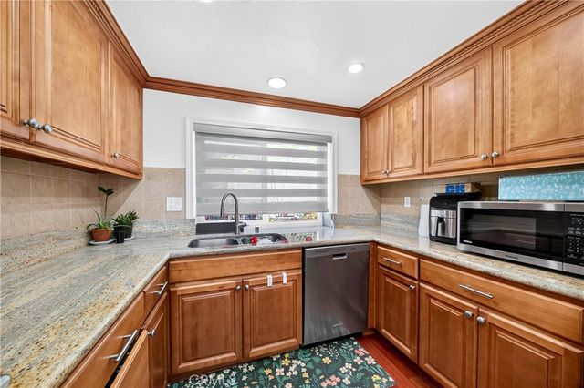 3130 Montrose Avenue 106, La Crescenta, CA 91214