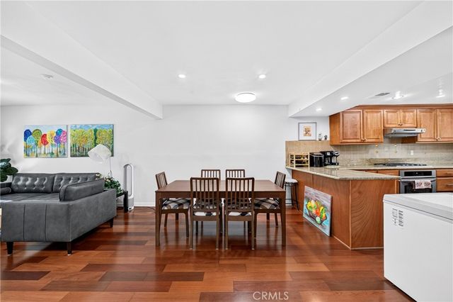 3130 Montrose Avenue 106, La Crescenta, CA 91214