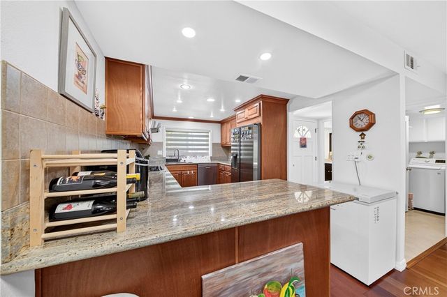 3130 Montrose Avenue 106, La Crescenta, CA 91214