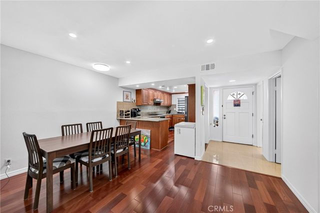 3130 Montrose Avenue 106, La Crescenta, CA 91214