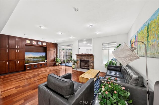 3130 Montrose Avenue 106, La Crescenta, CA 91214
