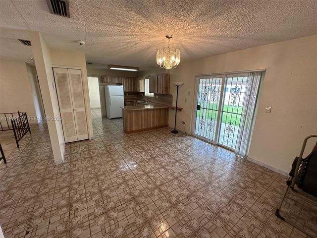 2810 SW 108th Pl, Miami, FL 33165