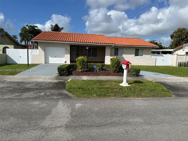 2810 SW 108th Pl, Miami, FL 33165
