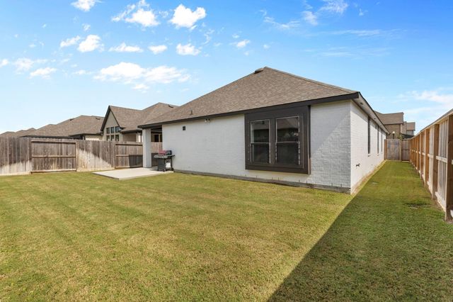 12303 Sweet Gum Drive, Mont Belvieu, TX 77523
