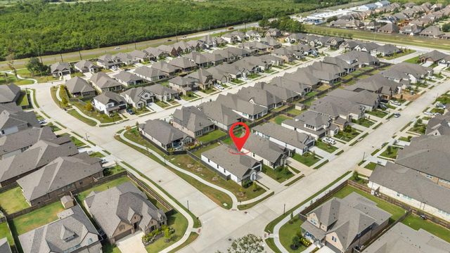 12303 Sweet Gum Drive, Mont Belvieu, TX 77523