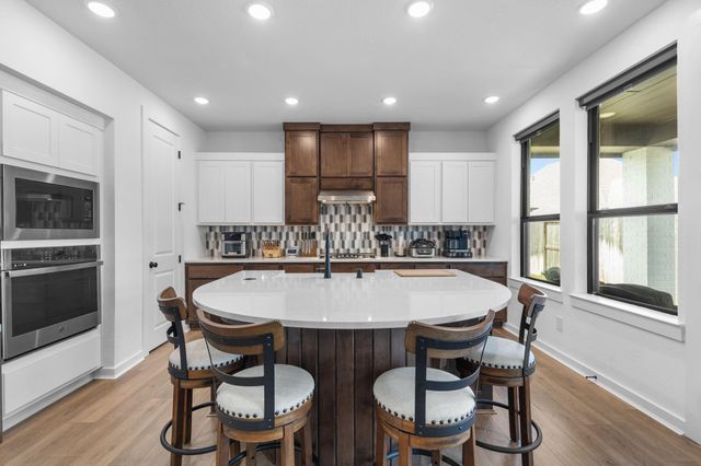 12303 Sweet Gum Drive, Mont Belvieu, TX 77523