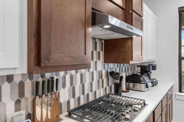 12303 Sweet Gum Drive, Mont Belvieu, TX 77523