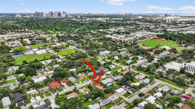 920 SW 30th St 2, Fort Lauderdale, FL 33315