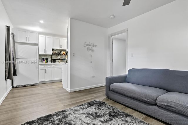 920 SW 30th St 2, Fort Lauderdale, FL 33315