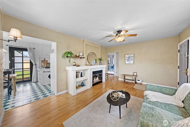 4414 N 19th Street, Tacoma, WA 98406