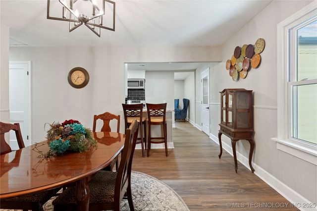 907 SE 4th Street, Wagoner, OK 74467