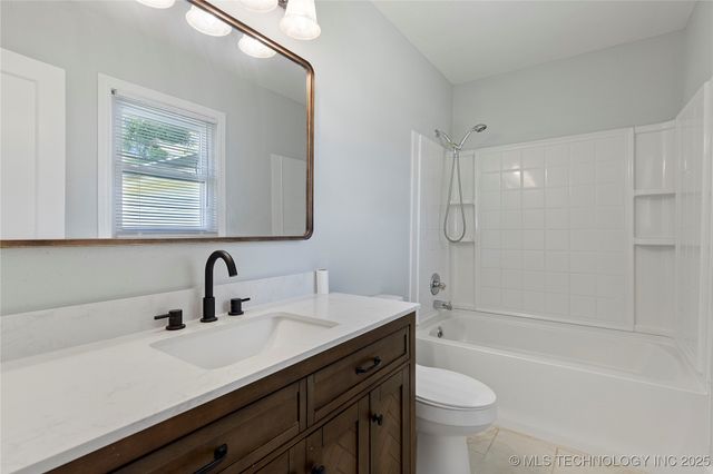 907 SE 4th Street, Wagoner, OK 74467
