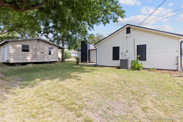 907 SE 4th Street, Wagoner, OK 74467