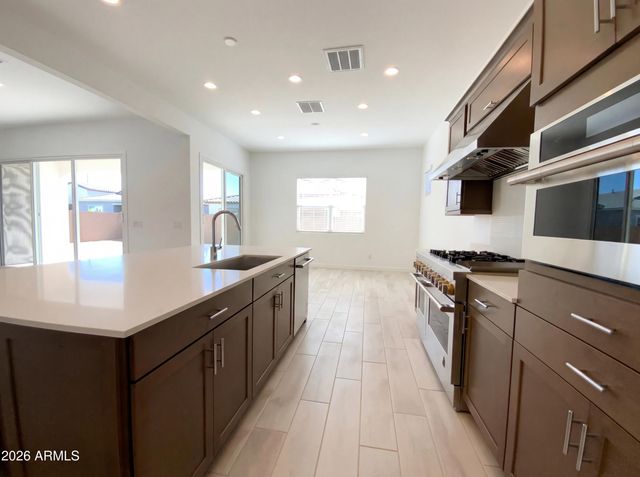 3315 E CRAFTSMAN Lane, San Tan Valley, AZ 85140