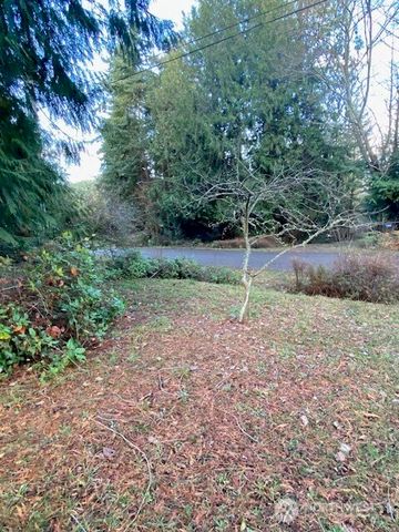 7408 Holiday Boulevard, Anacortes, WA 98221
