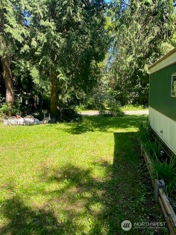 7408 Holiday Boulevard, Anacortes, WA 98221