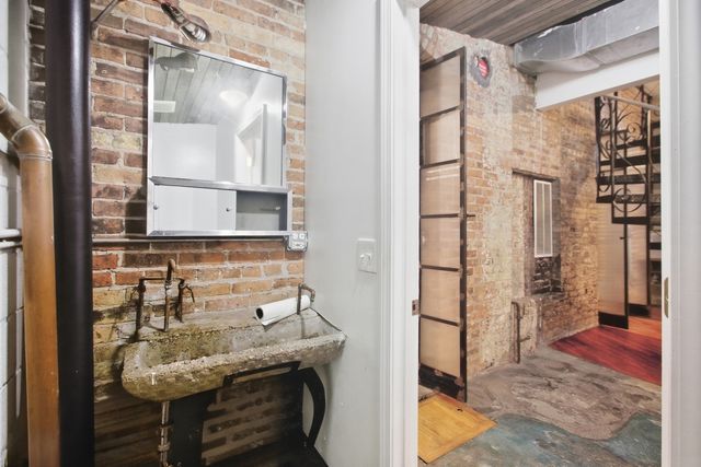 1111 W Randolph Street 2, Chicago, IL 60607