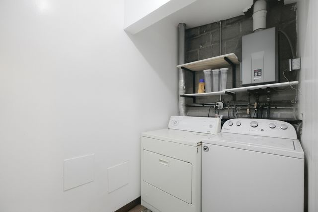 1111 W Randolph Street 2, Chicago, IL 60607