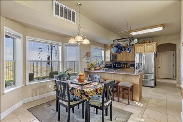26941 Stirrup Way, Tehachapi, CA 93561