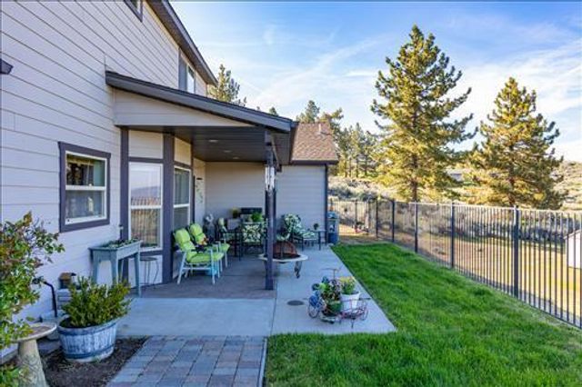 26941 Stirrup Way, Tehachapi, CA 93561