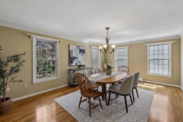 31 Boxwood Road, Bedford, NH 03110