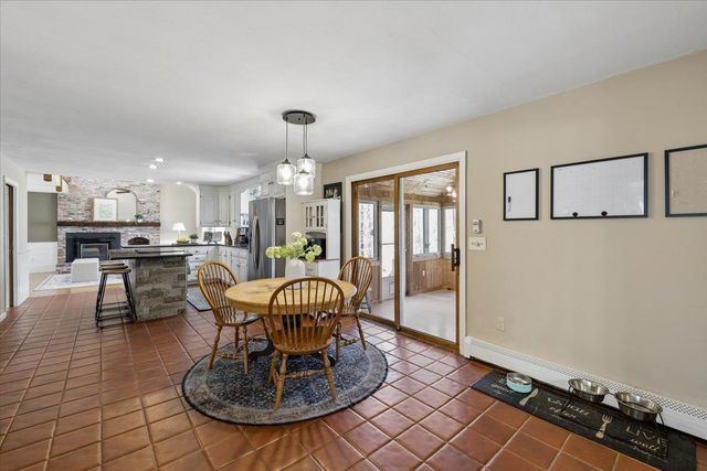 31 Boxwood Road, Bedford, NH 03110