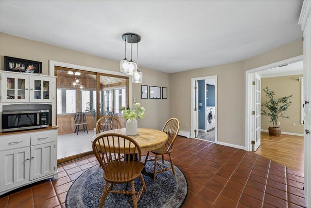 31 Boxwood Road, Bedford, NH 03110