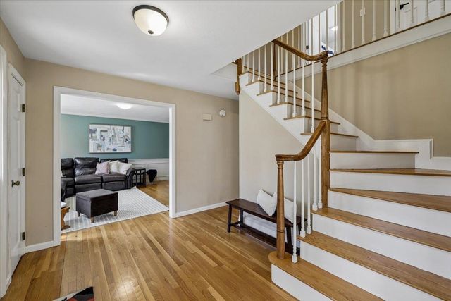 31 Boxwood Road, Bedford, NH 03110