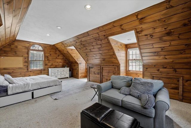 31 Boxwood Road, Bedford, NH 03110