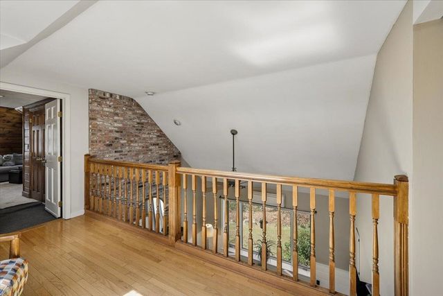 31 Boxwood Road, Bedford, NH 03110