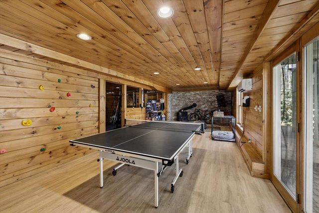 31 Boxwood Road, Bedford, NH 03110