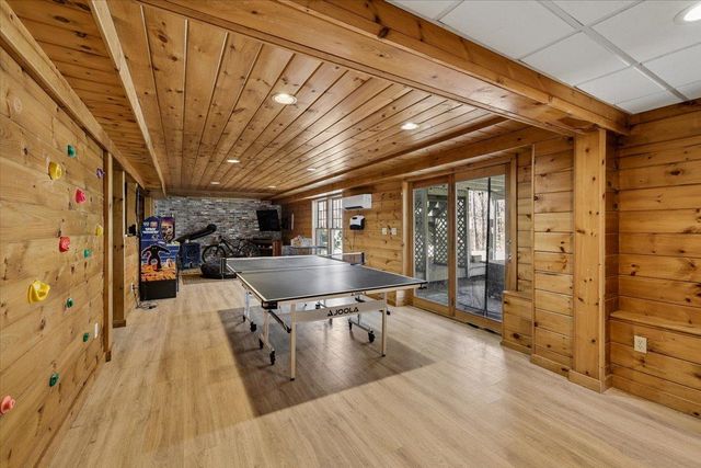 31 Boxwood Road, Bedford, NH 03110