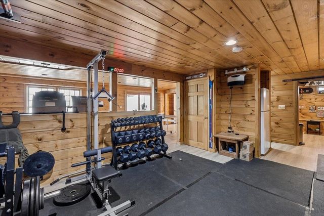 31 Boxwood Road, Bedford, NH 03110