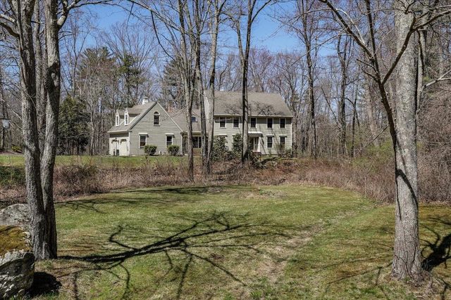 31 Boxwood Road, Bedford, NH 03110