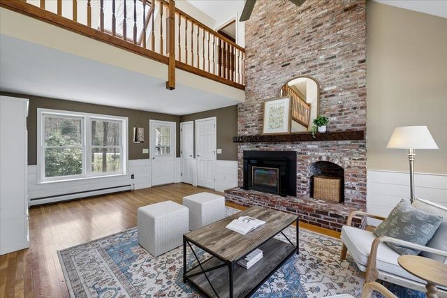 31 Boxwood Road, Bedford, NH 03110