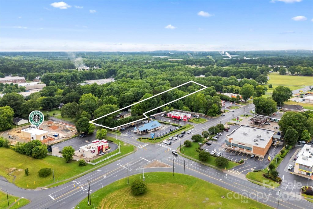 105 College View Drive, Dallas, NC 28034
