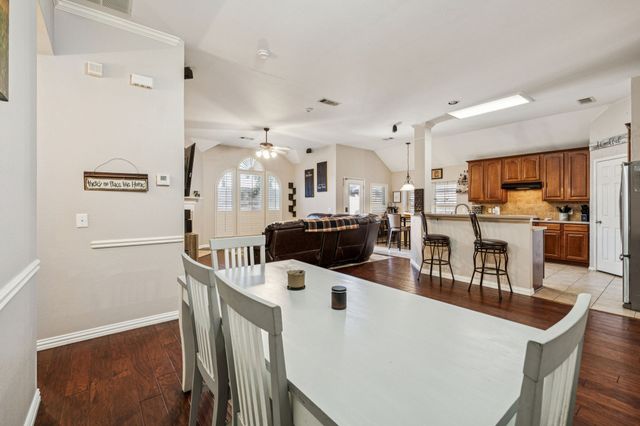 6828 Crenshaw Lane, Denton, TX 76210