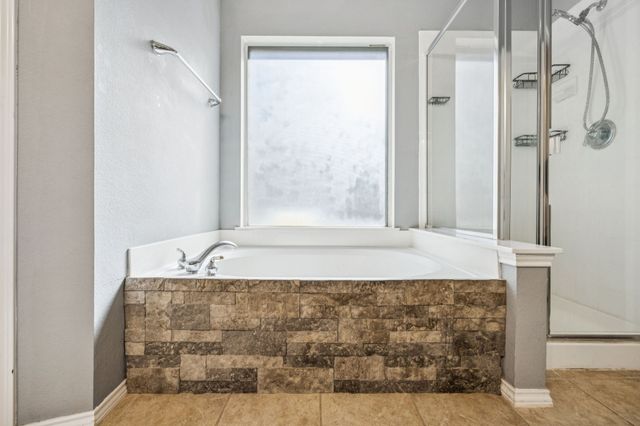 6828 Crenshaw Lane, Denton, TX 76210