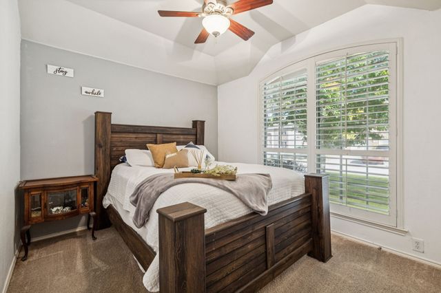 6828 Crenshaw Lane, Denton, TX 76210