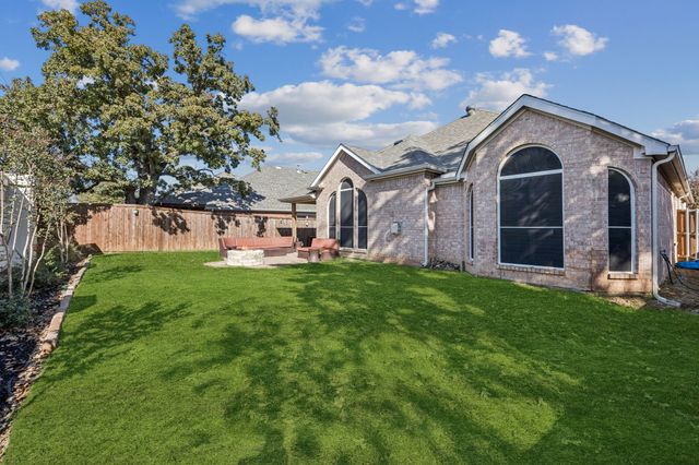 6828 Crenshaw Lane, Denton, TX 76210