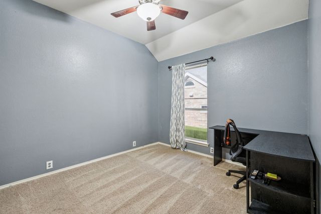 6828 Crenshaw Lane, Denton, TX 76210