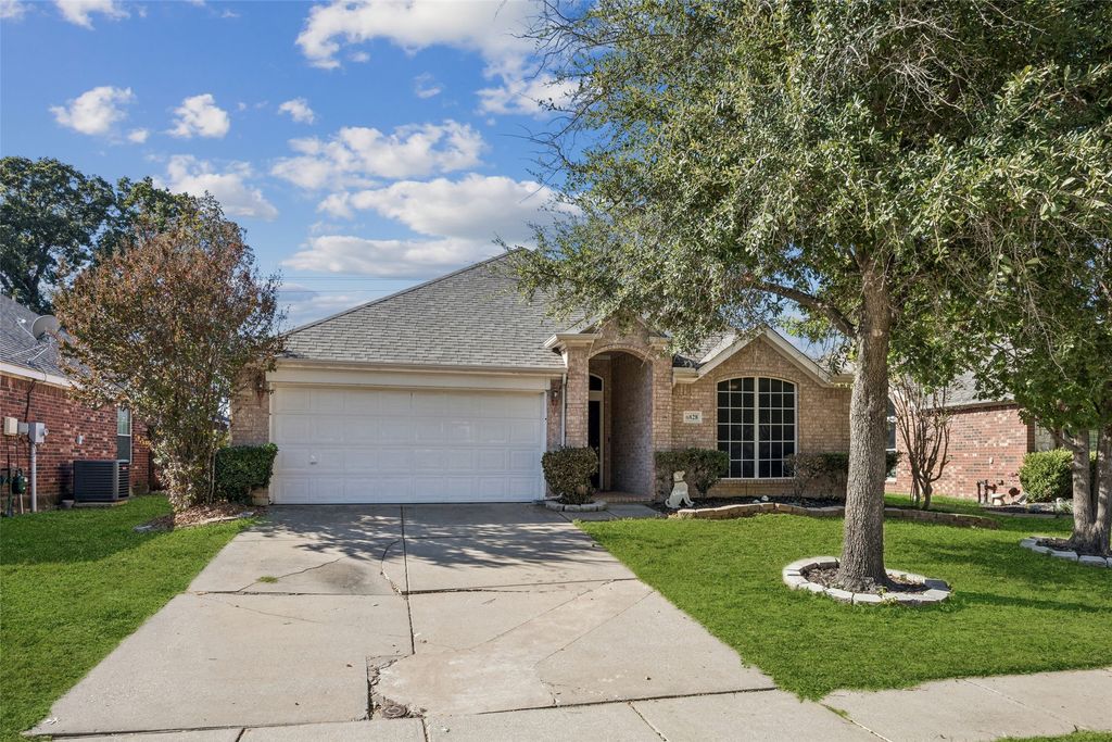 6828 Crenshaw Lane, Denton, TX 76210