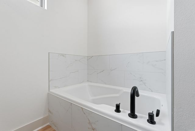 295 Castleberry Rd., Greenbrier, AR 72058