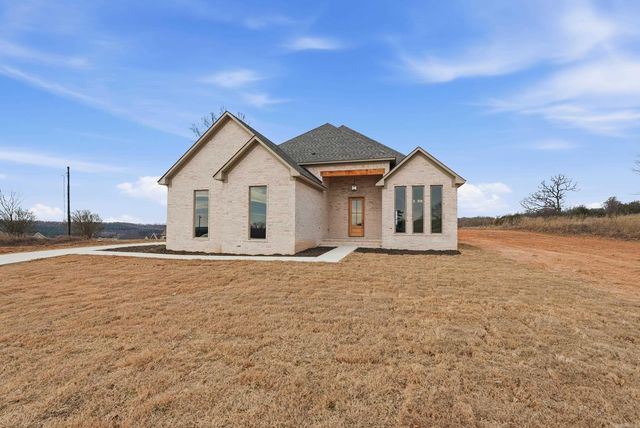 295 Castleberry Rd., Greenbrier, AR 72058